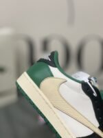 AirJordan1 xTravisScott AJ LoW - Image 9