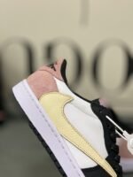 Airjordan1 xTravisScott AJ Low - Image 3