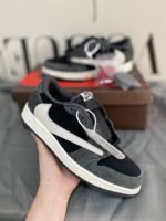 AirJordan1 xTravisScott AJ LoW - Image 2