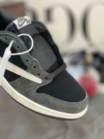 AirJordan1 xTravisScott AJ LoW - Image 4