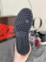 AirJordan1 xTravisScott AJ LoW - Image 9