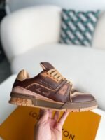 LOUIS VUITTON TRAINER SNEAKERS - Image 6