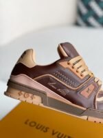 LOUIS VUITTON TRAINER SNEAKERS - Image 7