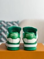 LOUIS VUITTON TRAINER SNEAKERS - Image 3