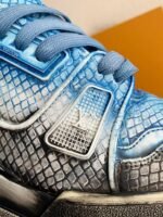 LOUIS VUITTON TRAINER SNEAKERS - Image 11