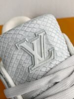 LOUIS VUITTON TRAINER SNEAKERS - Image 10