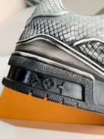 LOUIS VUITTON TRAINER SNEAKERS - Image 13