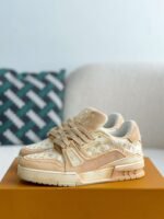 LOUIS VUITTON TRAINER SNEAKERS - Image 2