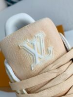 LOUIS VUITTON TRAINER SNEAKERS - Image 10