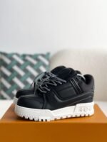 LOUIS VUITTON TRAINER Maxi SNEAKERS - Image 2