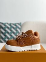 LOUIS VUITTON TRAINER SNEAKERS - Image 4