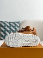 LOUIS VUITTON TRAINER SNEAKERS - Image 5