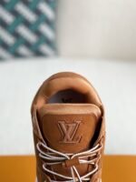 LOUIS VUITTON TRAINER SNEAKERS - Image 9