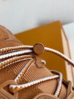 LOUIS VUITTON TRAINER SNEAKERS - Image 11