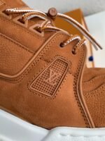 LOUIS VUITTON TRAINER SNEAKERS - Image 12