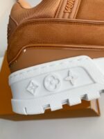 LOUIS VUITTON TRAINER SNEAKERS - Image 15