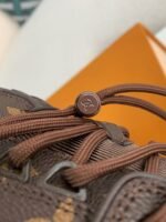 LOUIS VUITTON TRAINER SNEAKERS - Image 11