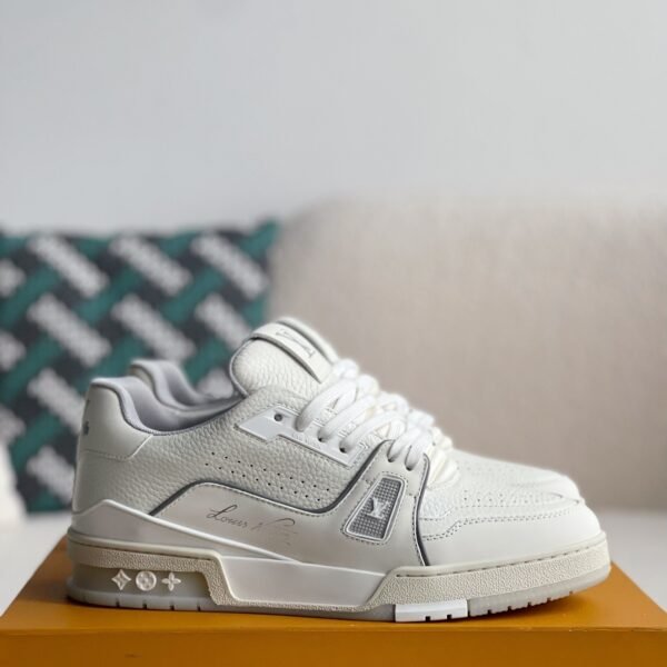LOUIS VUITTON TRAINER Sneakers