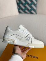 LOUIS VUITTON TRAINER Sneakers - Image 3