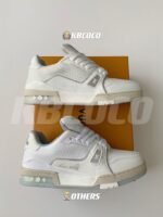 LOUIS VUITTON TRAINER Sneakers - Image 10