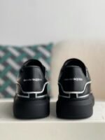 Alexander McQueen MQ golden cowhide tail Aircushion bottom Sneakers - Image 5