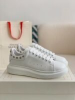 Alexander McQueen MQ White Rose na il tail Sneakers