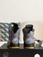 OFF WHITExJordan Air Jordan 5 Retro SP High-top basketball shoes - Image 3