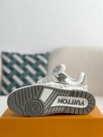 LOUIS VUITTON TRAINER SNEAKERS - Image 5