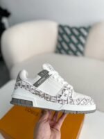 LOUIS VUITTON TRAINER SNEAKERS - Image 6