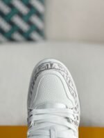 LOUIS VUITTON TRAINER SNEAKERS - Image 8