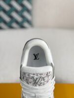 LOUIS VUITTON TRAINER SNEAKERS - Image 9