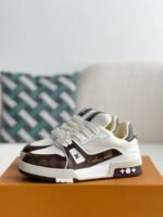 LOUIS VUITTON TRAINER SNEAKERS - Image 2