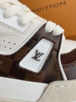 LOUIS VUITTON TRAINER SNEAKERS - Image 11