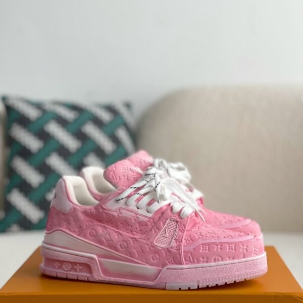 LOUIS VUITTON TRAINER SNEAKERS