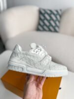 LOUIS VUITTON TRAINER SNEAKERS - Image 7