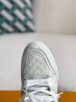 LOUIS VUITTON TRAINER SNEAKERS - Image 9