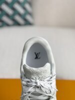 LOUIS VUITTON TRAINER SNEAKERS - Image 10
