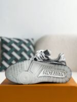 LOUIS VUITTON TRAINER SNEAKERS - Image 5