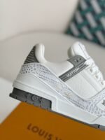 LOUIS VUITTON TRAINER SNEAKERS - Image 7