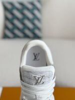 LOUIS VUITTON TRAINER SNEAKERS - Image 8