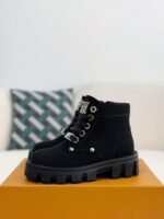 LOUlS VUITTON Round toe lace-up boo ts - Image 2