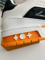 LOUIS VUITTON TRAINER SNEAKERS - Image 14