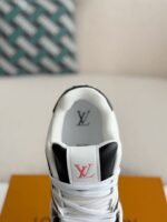 LOUIS VUITTON TRAINER SNEAKERS - Image 9