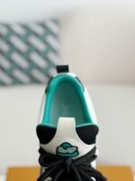 LOUIS VUITTON RUNNER TATIC sneaker - Image 8