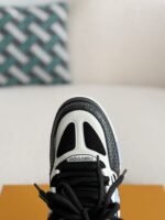LOUIS VUITTON RUNNER TATIC sneakers - Image 8
