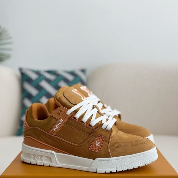 LOUIS VUITTON TRAINER SNEAKERS