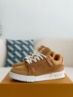 LOUIS VUITTON TRAINER SNEAKERS - Image 2