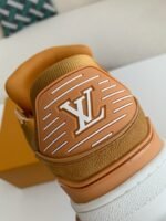 LOUIS VUITTON TRAINER SNEAKERS - Image 15