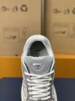 DIOR NEW ARRIVAL B30 Clunky Sneaker - Image 5