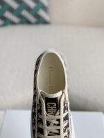 DIOR HIGH LEVEL B27 Sneaker - Image 2